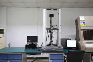 電子拉力實驗機